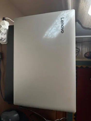 Computador Lenovo Ideapad 320 15.6" semi novo, ótimo estado