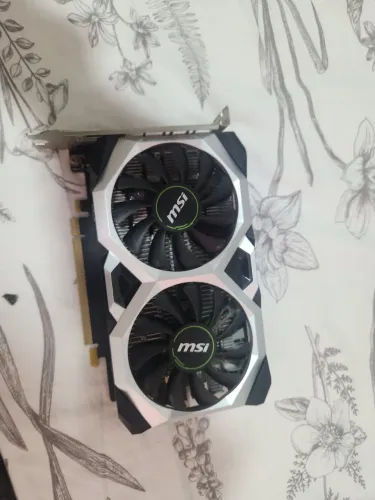 Placa de video MSI Gtx 1650 4gb vram funcionando perfeitamente 