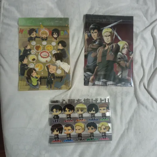 Lote de Clear files e cartão postal 3D shingeki no kyojin attack on titan