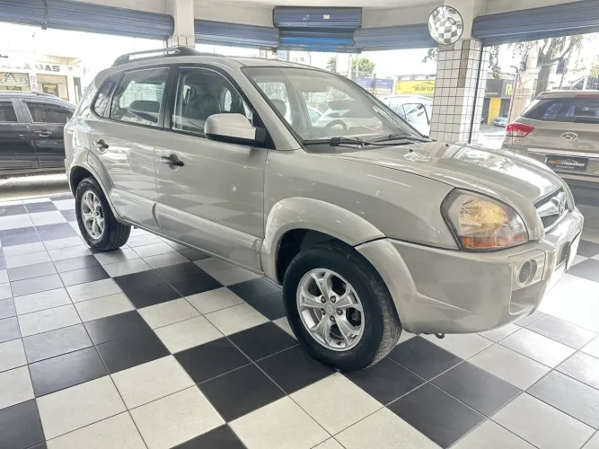 Hyundai Tucson 2.0 16V Mec. 2013