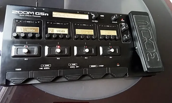 Pedaleira Zoom G5n Processor Para Guitarra