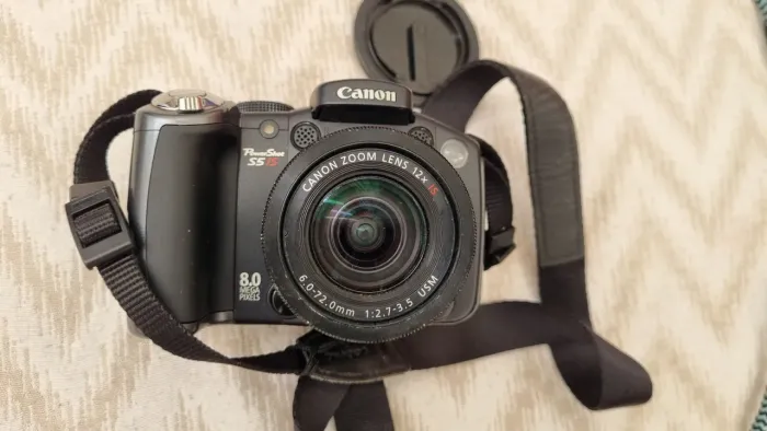 Canon powershot S5 is( detalhe)
