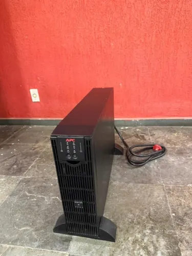 Nobreak APC Smart RT 3000