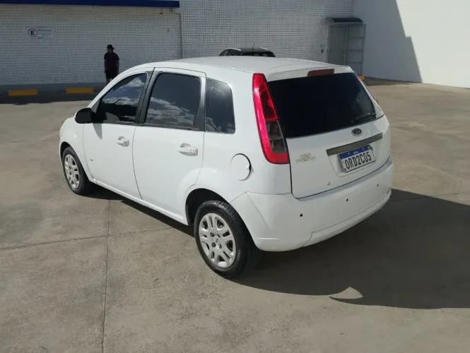 Renault Sandero Authentique Hi-flex 1.0 16V 5P 2012