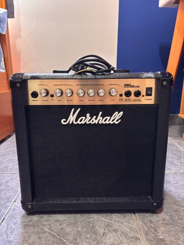 Marshall amplificador MG15CDR 45W