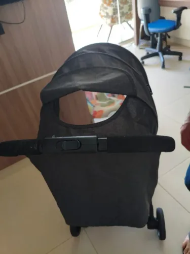 carrinho de bebê