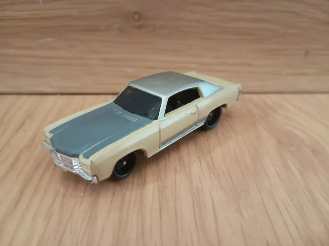 Miniatura chevrolet monte carlo velozes e furiosos hot wheels 1:64