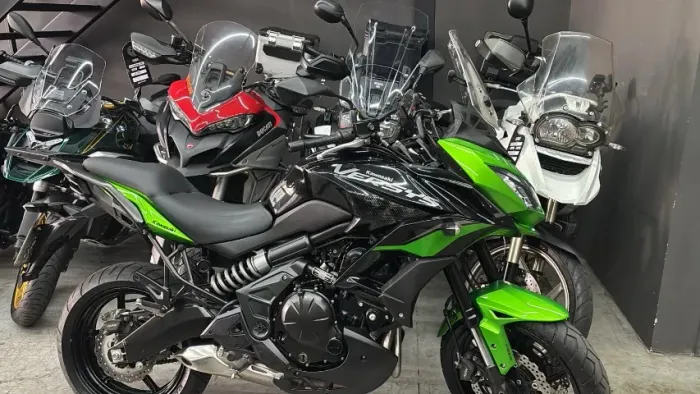 KAWASAKI VERSYS ABS 2021 40.000km - Segundo dono - Revisada na concessionaria - Baixa KM