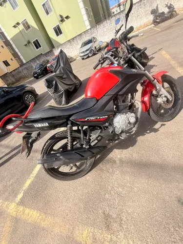 Yamaha Factor 125i 2018 - Vermelha, Econômica e Bem Cuidada
