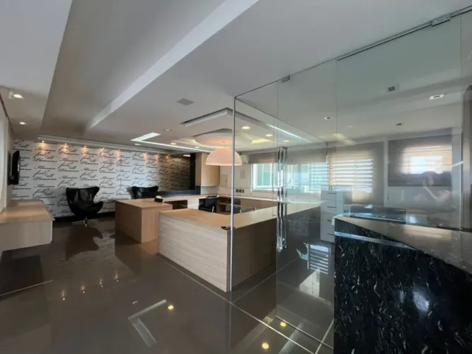 SALA COMERCIAL TODA PLANEJEDA NO CENTRO DE LIMEIRA/SP