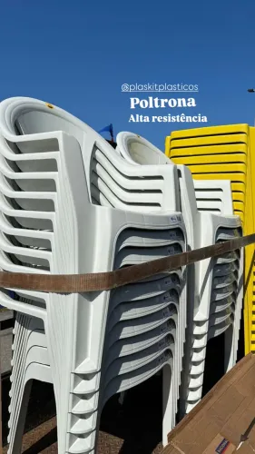 Poltrona | Cadeira de plástico