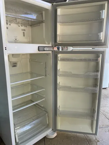 Vendo geladeira em ótimo estado