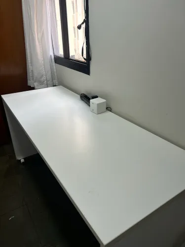 Escrivaninha branca 160 x 60 cm