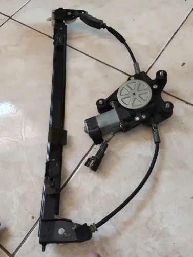 Máquina vidro elétrico dianteiro esquerdo