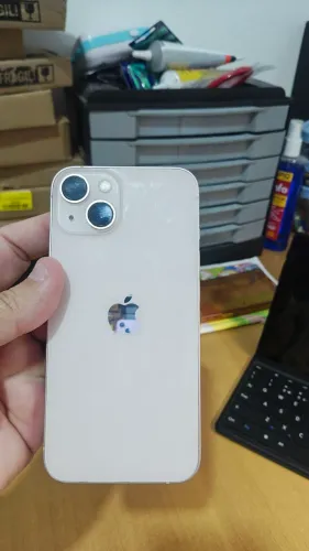 iPhone 13 rosa 