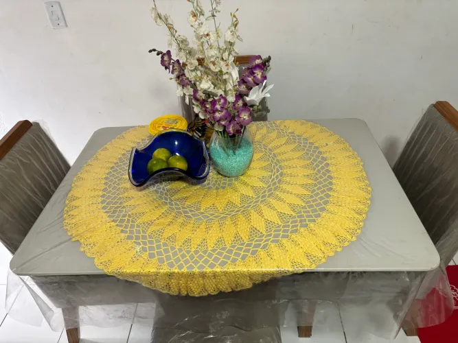 Mesa com 4 cadeiras