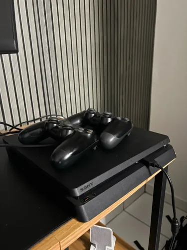 Ps4 slim desbloqueado
