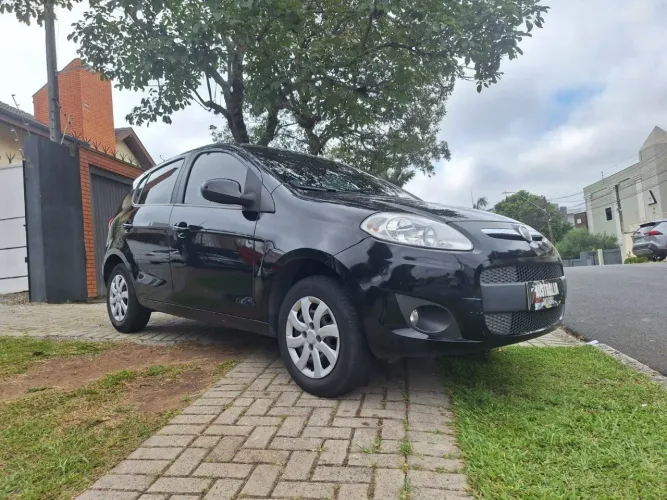 Fiat Palio Attractive 1.0 EVO Fire Flex 8V 5P 2014