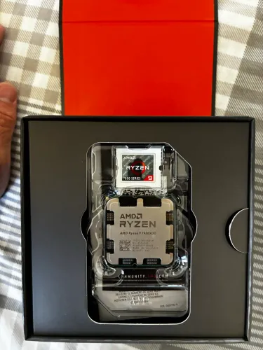 AMD Ryzen 9 7950x3d