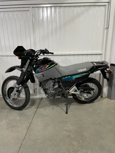 Yamaha XT600E ano 1995 com apenas 39 mil km