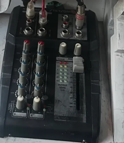 Mesa Stetsom