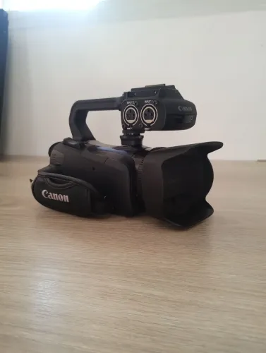 Filmadora Canon XA11 - Imperdível!!!