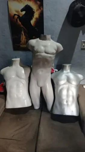 3 manequim por 80 pra vender logo motivo mudança 
