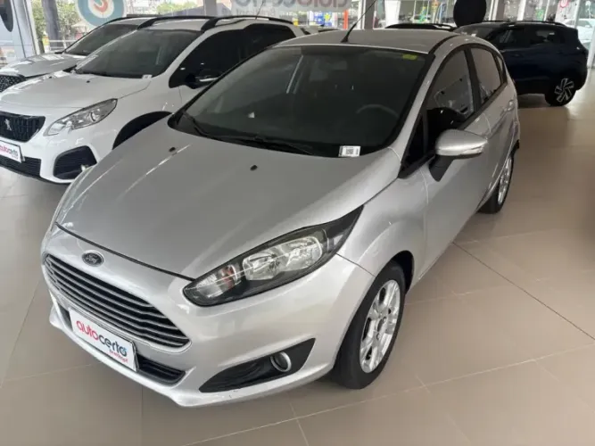 Ford Fiesta SEL 1.6 16V Flex Aut. 5P 2017