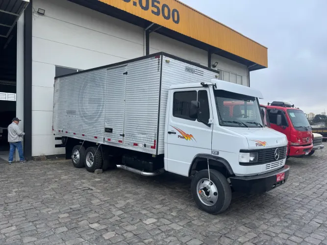 Mb 1114 truck 6x2