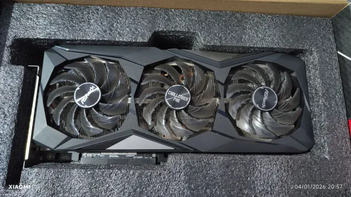 Placa de vídeo Rx 6700xt Challenger pro oc 12gb