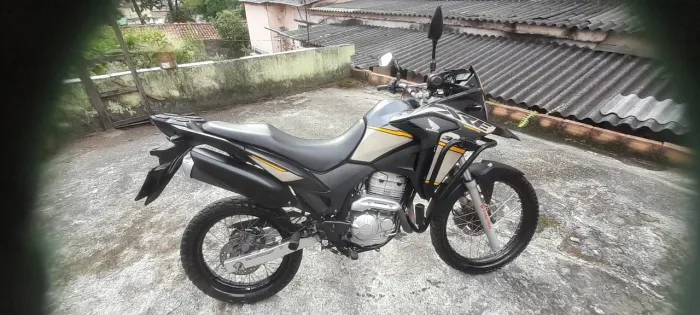 Vendo XRE 300 ano 2022