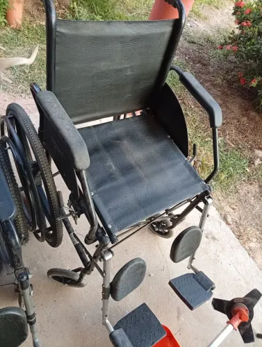 PROMOÇÃO Cadeira de rodas
