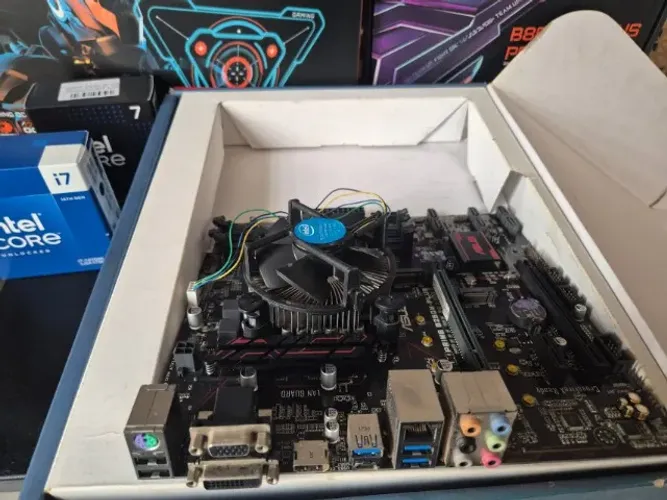 Kit i7 7700 + Placa Mãe Asus Prime B250M-Plus