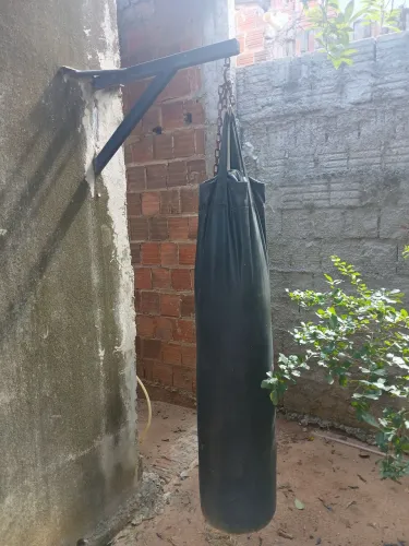 Saco de Pancada 1.40Mts + Suporte