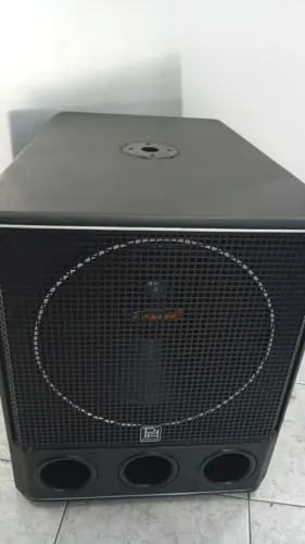 Subgrave PREMIUM ACOUSTIC audio active box sa 500. 15 polegadas. pouco uso 
