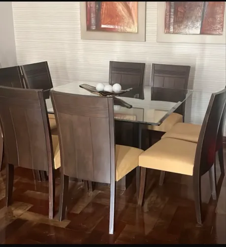 jogo de sala de jantar , aparador e buffet jogo lindo impecável 