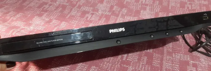 DVDs da marca Philips semi novo Hdmi
