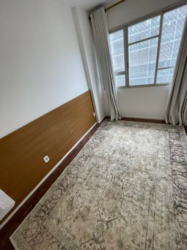 Tapete Zara Home Estampa Clássica (3,00m x 2,00m) - Excelente Estado