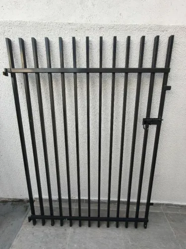 Vende-se Grade Metalon para portão