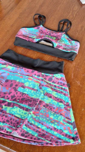 Conjunto de academia short saia e top