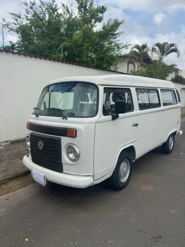 Volkswagen Kombi Standard 1.4 MI Total Flex 8V 2012