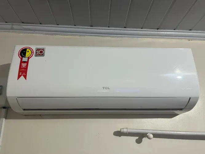 AR CONDICIONADO 12000BTUS TCL