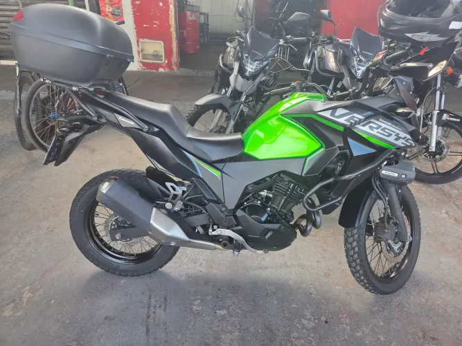 Versys 300-TR