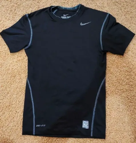 Camiseta Nike Pro Dri-Fit 
