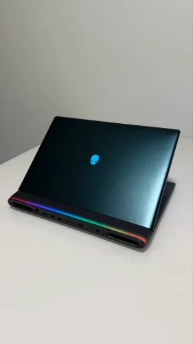 Notebook Gamer Alienware Area-51 18 300Hz  - RTX 5070Ti, 32GB RAM, 2TB SSD