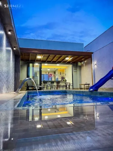 Casa Jardim Dias - com Piscina - espaço para fazer 02 quartos grandes.