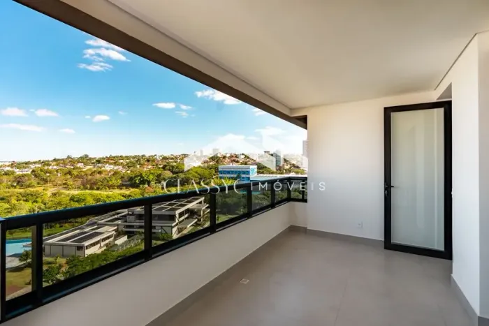 Apartamento com 3 suítes em Patrimônio (Uberlândia) varanda gourmet e lazer.