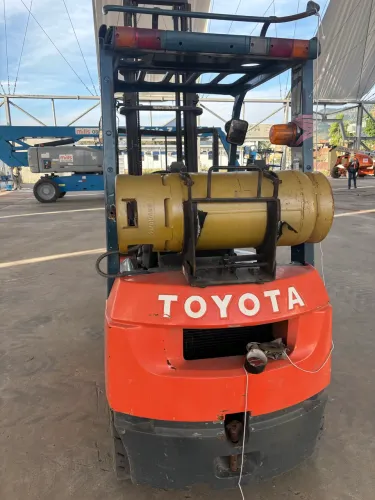 Empilhadeira Toyota 7FG15 capacidade 1500KG