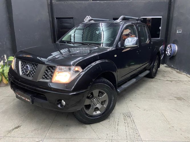 Imagem de Nissan Frontier LE CD 4X4 2.5 TB Diesel Aut. 2013