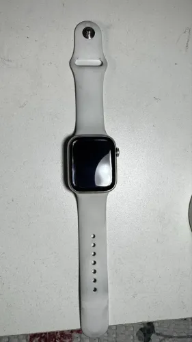 Apple Watch Série 8 GPS + Cellular